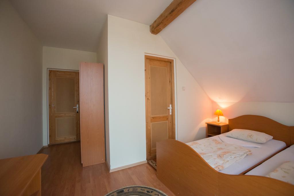 Beluci Panzio Hotell Odorheiu Secuiesc Exteriör bild