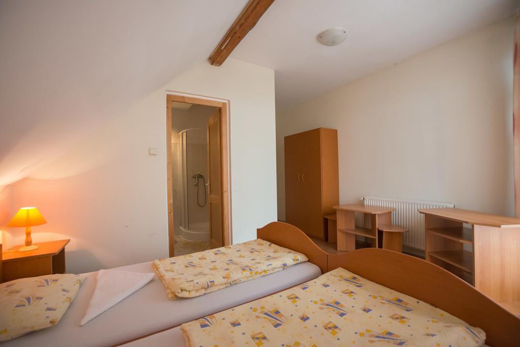 Beluci Panzio Hotell Odorheiu Secuiesc Exteriör bild