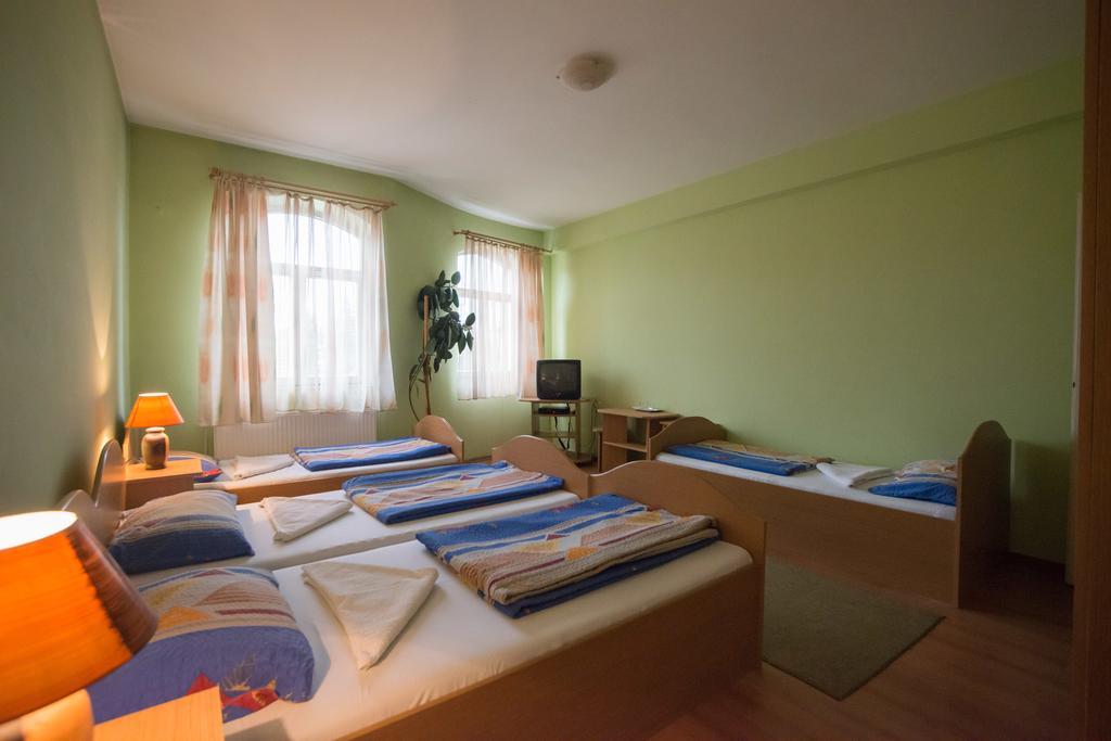 Beluci Panzio Hotell Odorheiu Secuiesc Exteriör bild
