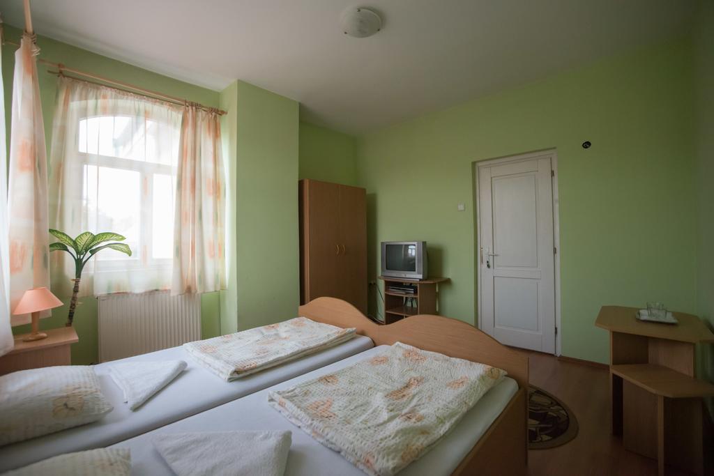 Beluci Panzio Hotell Odorheiu Secuiesc Exteriör bild