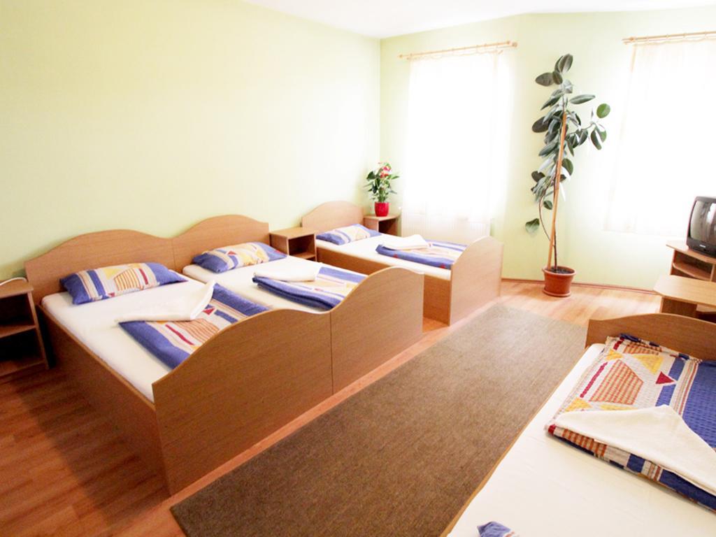 Beluci Panzio Hotell Odorheiu Secuiesc Exteriör bild